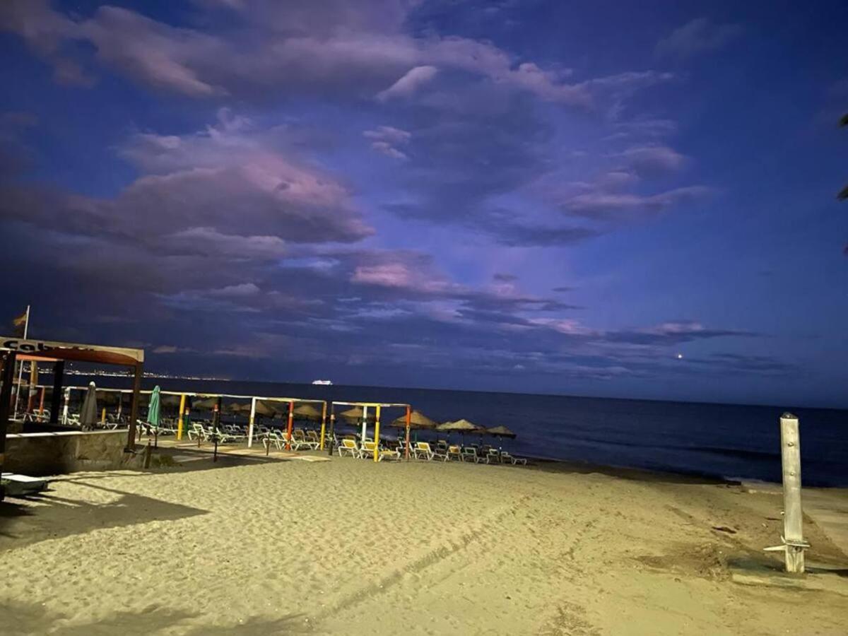 One Step From The Beach Torremolinos Eksteriør bilde
